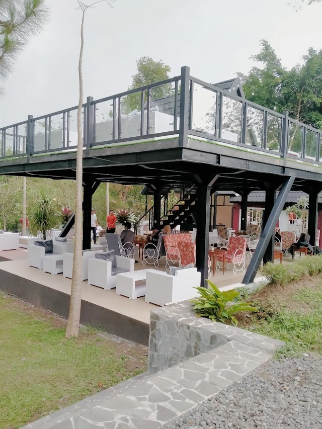 Senja Syahdu dan Camping Seru di Rumah Matahari Turi Senja Syahdu dan Camping Seru di Rumah Matahari Turi